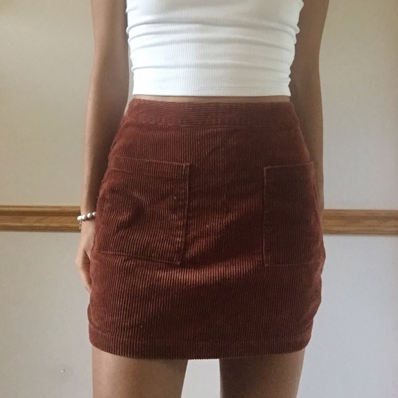 3/$15 Super cute fall corduroy skirt - Picture 3 of 4